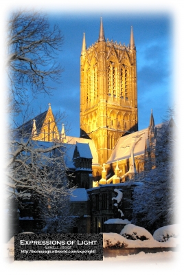 ExpoLight-Card-Lincoln-Cathedral-Central-Tower-Floodlit-Winter-2010-0009C_28SP-Photography29.jpg