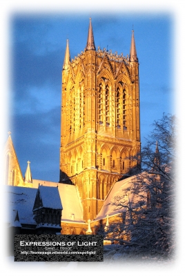 ExpoLight-Card-Lincoln-Cathedral-Central-Tower-Floodlit-Winter-2010-0017C_28SP-Photography29.jpg