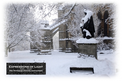 ExpoLight-Card-Lincoln-Cathedral-Tennyson-Memorial-Statue-Winter-2010-0015C_28SP-Photography29.jpg