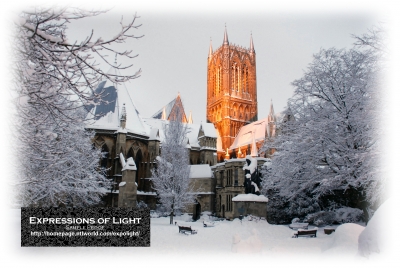 ExpoLight-Card-Lincoln-Cathedral-_-The-Chapter-House-Floodlit-Winter-2010-0003C_28SP-Photography29.jpg