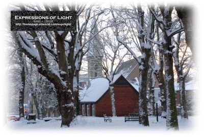 ExpoLight-Card-Lincoln-St_Martins-Church-Yard-_-Friends-Meeting-House-Winter-2010-0001C_28SP29.jpg