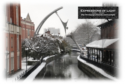 ExpoLight-Card-Lincoln-The-River-Witham-_-The-Empowerment-Sculpture-Winter-2010-0003C_28SP29.jpg